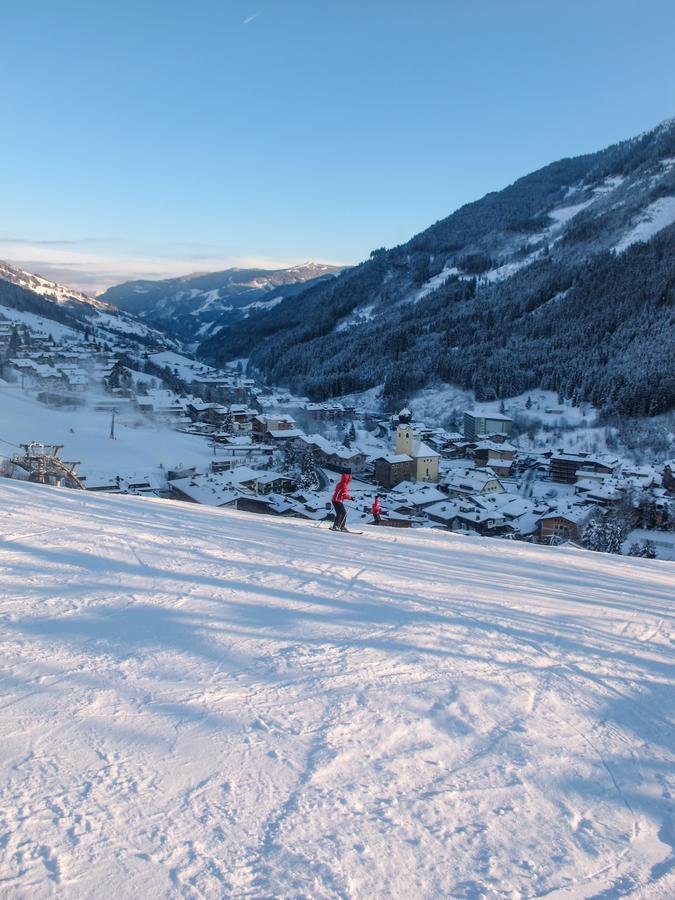 Saalbach Apartments Landhaus Bernkogel - Ski In Ski Out エクステリア 写真